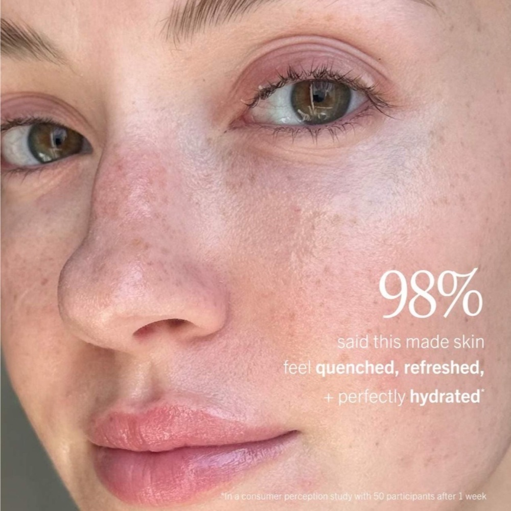First Aid Beauty Hydrating Dewy Gel Cream - Picture 9 of 10